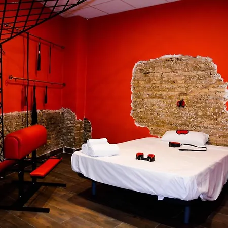 Pecalite Space Liefdeshotel Valencia