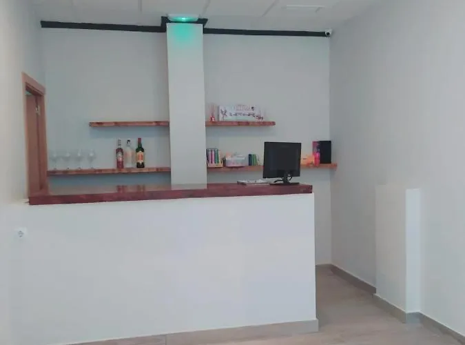 Liefdeshotel Pecalite Space *