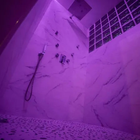 Pecalite Space Love hotel *